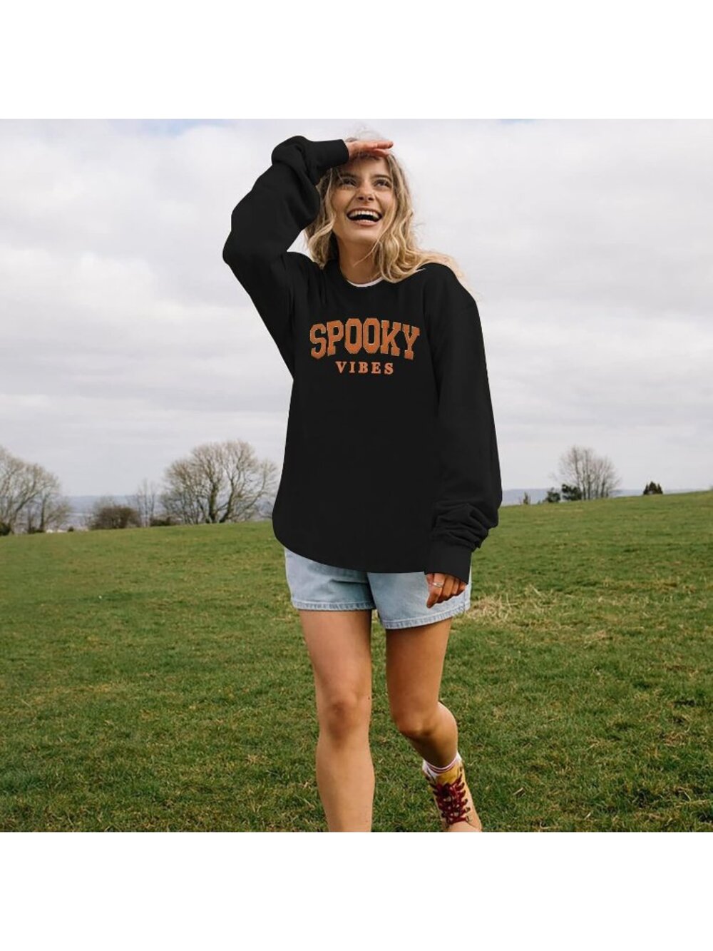 🆕 Women's Black Spooky Vibes Orange Graphic Oversized Crewneck Pullover - Picture 4 of 6